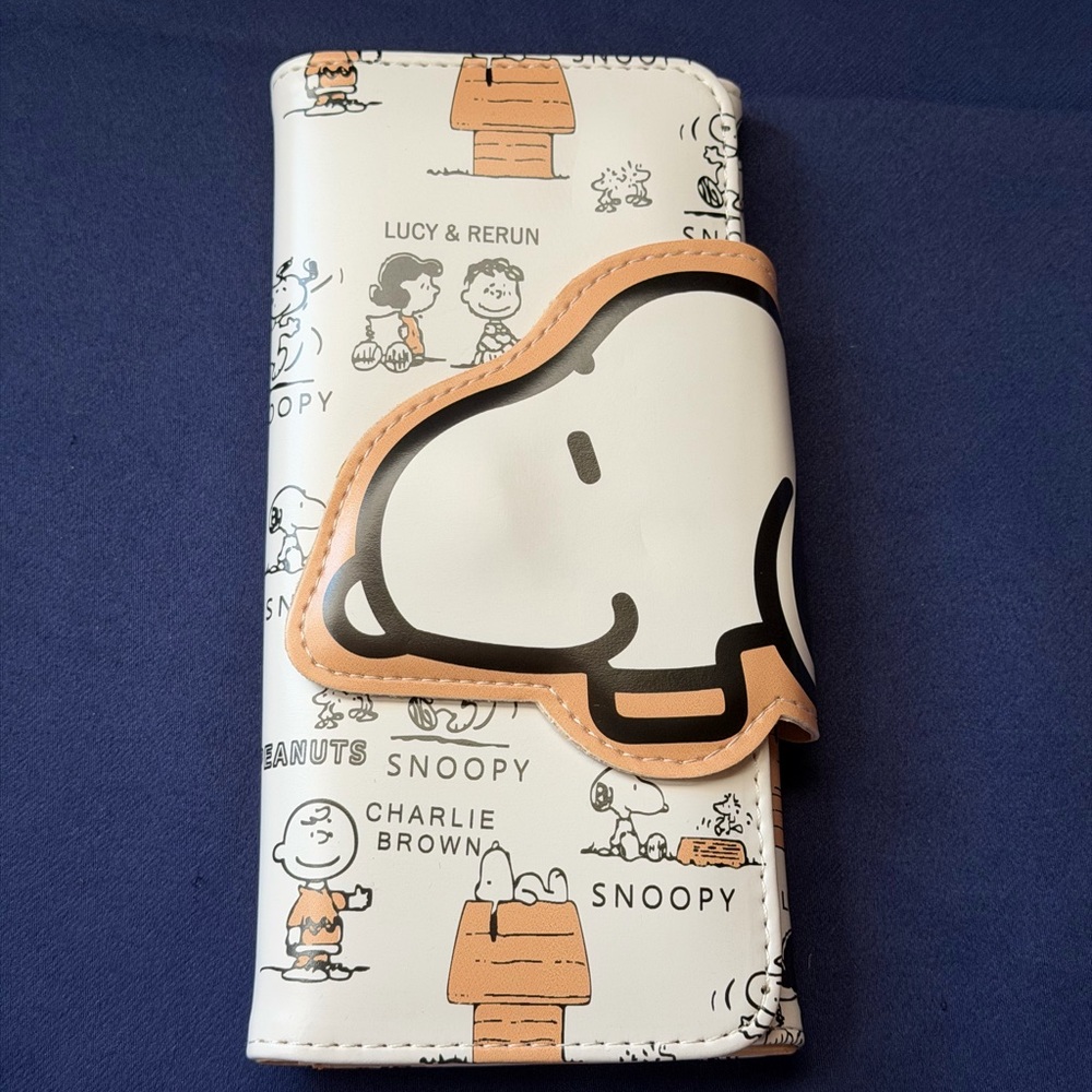 Snoopy Peanuts brand new wallet